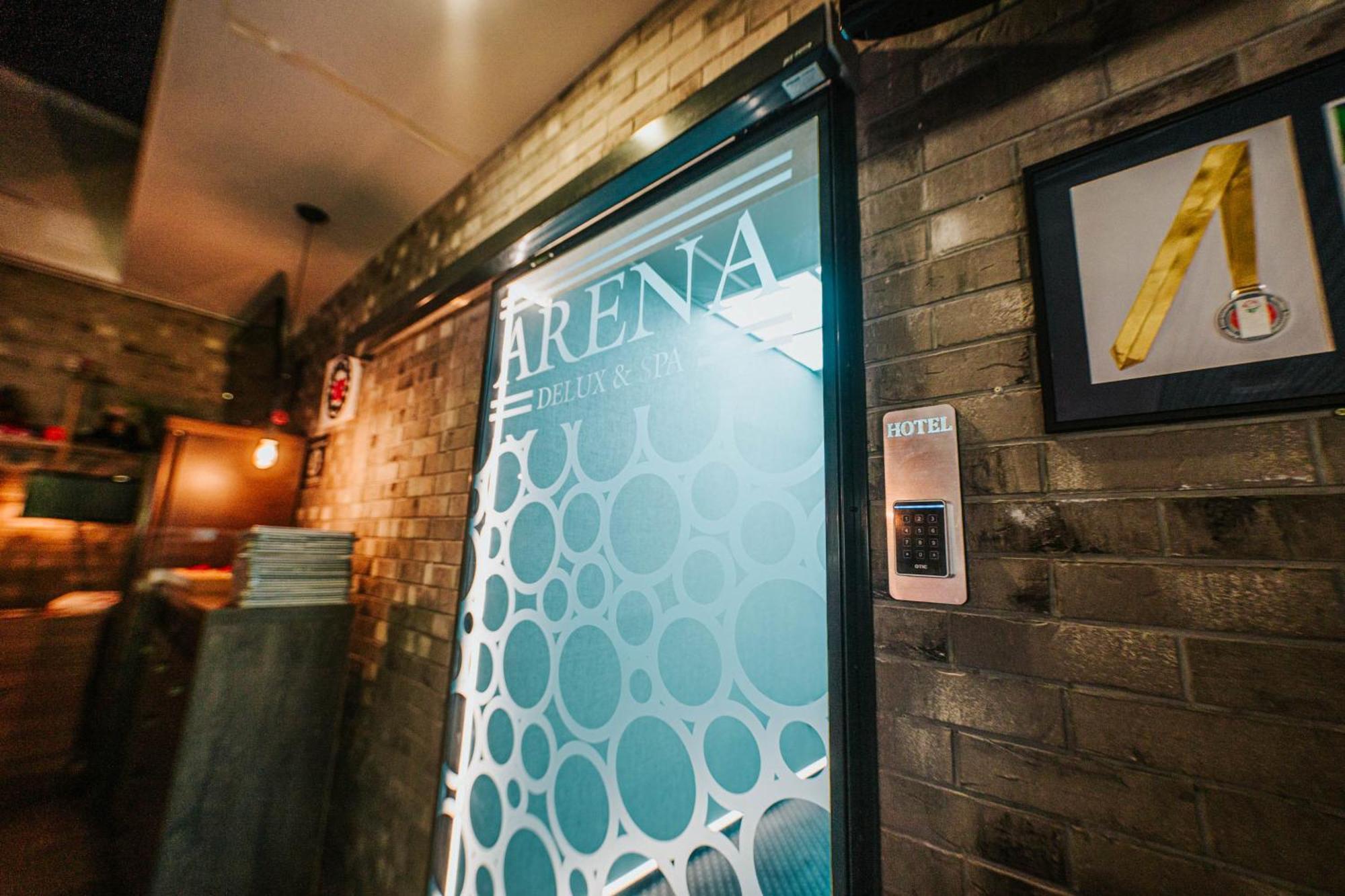 Arena Deluxe & Spa 세게드 외부 사진